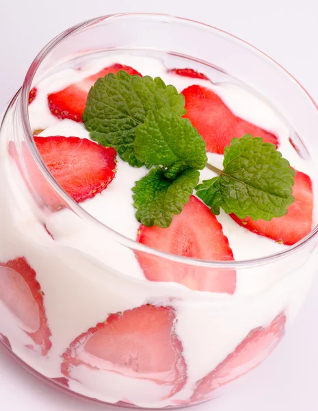 Strawberry dessert with cream — Stock Photo, Image