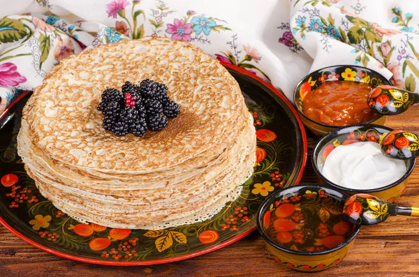 Russian traditional pancakes - blin — Stock Photo, Image