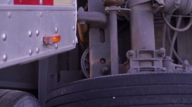 Bir motora yakın çekim. Yüksek kaliteli görüntüler