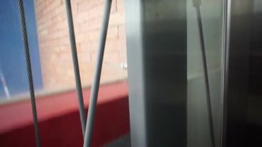 Bir tabelanın yakın çekimi. Yüksek kaliteli görüntüler