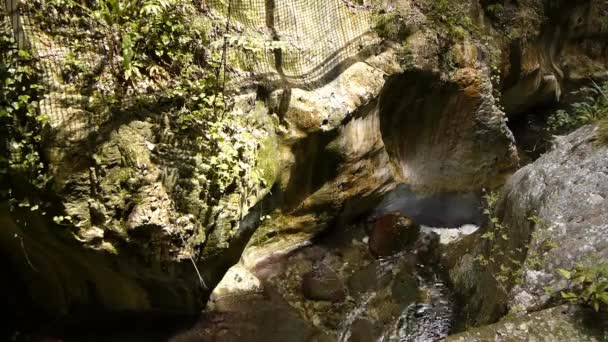 岩石的近景 高质量的镜头 — 图库视频影像
