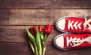 demet Lale ve lastikbotlar