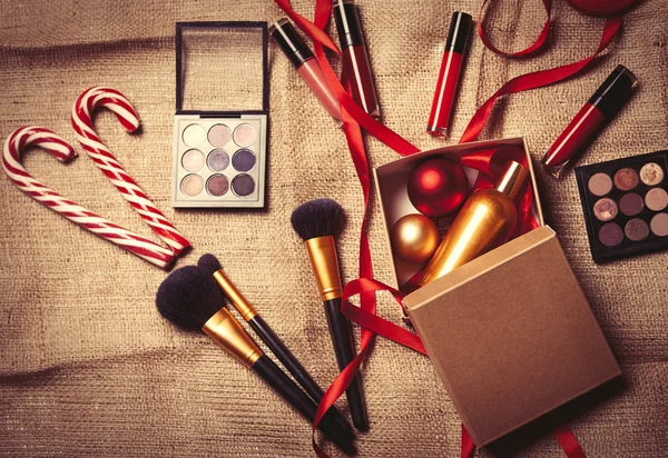 Cosmetics and christmas gifts — Stock Photo, Image