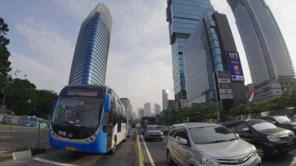 Jacarta Indonésia Junho 2021 Atmosfera Lotada Passageiros Ônibus Trans Jakarta — Vídeo de Stock