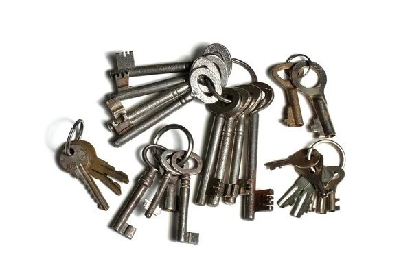 Många gamla nycklar på nyckelringar — Stockfoto