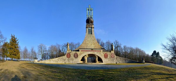 Cairn of peace near Austerlitz - Battle of the three emperors - panoramic shot