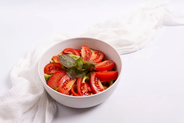 Verse Salade Met Tomaten Basilicum — Stockfoto