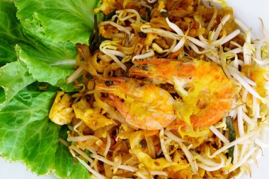Pad Tay Koong Sod veya heyecan kızarmış Pirinç Noodle