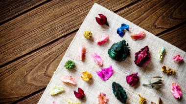 Aromaterapi potpuri karışımı ahşap b aromatik çiçek kurutulmuş