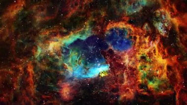 Istakoz Bulutsusu NGC 6357 'ye derin uzay keşfi döngüsü seyahati. NGC 6357 'ye 4K 3D döngü uzay keşfi Scorpius takımyıldızı yakınlarındaki NGC 6334 yakınlarındaki dağıtma nebulası. NASA görüntüsüyle döşenmiş
