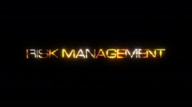 RISK MANAGEMENT metin kelime altın ışık animasyon döngüsü siyah arkaplan üzerinde hatalı metin etkisi. Teknoloji Kabarıklığı Yönetimi başlığı için 4K 3B kusursuz döngü Risk Yönetimi hata efekti unsuru.