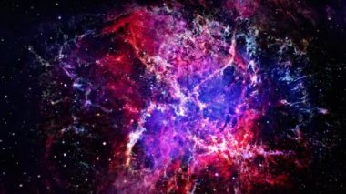 Parlayan parlak, gizemli nebulada kusursuz galaksi keşfi. Parlayan pembe mavi bulutsular, bulutlar ve yıldız alanlarında uçmanın 4K animasyonu. NASA görüntüsüyle döşenmiş.