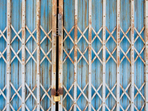 Porta de aço velho — Fotografia de Stock