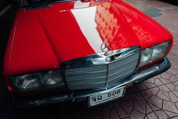 Mercedes-Benz 280E — Stock fotografie