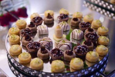 Parti dekorasyonu için ev yapımı şeker.