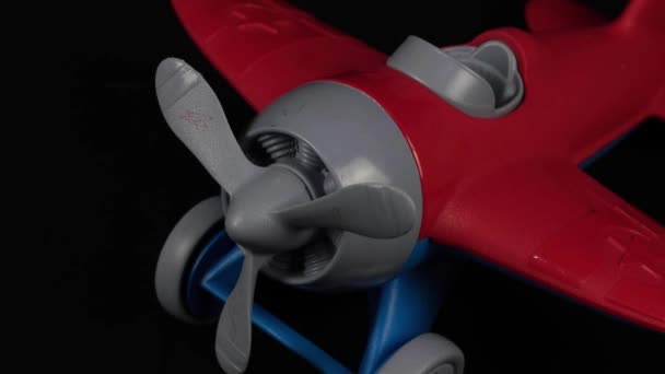おもちゃ飛行機の回転プロペラ — ストック動画