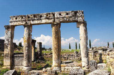 Türkiye 'nin Hierapolis antik kentinin kalıntıları