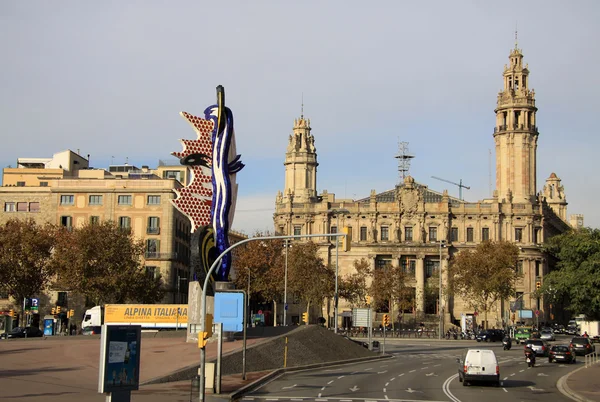 BARCELONA, CATALONIA, SPAIN - 12 ДЕКАБРЯ 2011: Центральное почтовое отделение в Барселоне, Каталония, Испания — стоковое фото