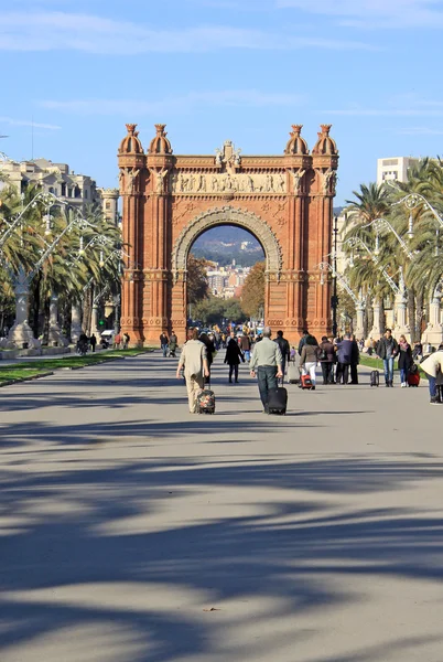 Barcelona, Katalónia, Spanyolország - December 12, 2011: Park Ciutadella és az Arc de Triomf Barcelonában — Stock Fotó