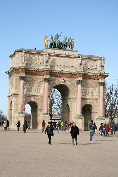 Paris, Francja - 27 listopada 2009: Arc de Triomphe du Carrousel w Paryżu — Zdjęcie stockowe