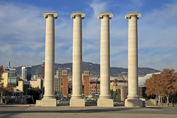 BARCELONA, CATALONIA, SPAIN - DECEMBER 13, 2011: Columns in front of National Art Museum of Catalonia (MNAC) in Barcelona — Stock Photo, Image