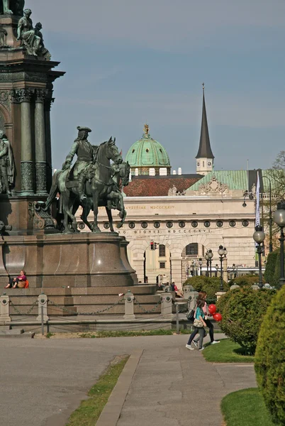 VIENNA, ÁUSTRIA - 22 de abril de 2010: Detalhe do monumento de Maria Teresa em Maria-Thesienplatz, Viena, Áustria — Fotografia de Stock