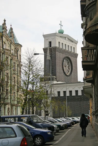 ПРАГА, ЧЕШСКАЯ РЕСПУБЛИКА - 21 апреля 2010 года: Римская католическая церковь Святого Сердца Господа в Праге, Чехия — стоковое фото