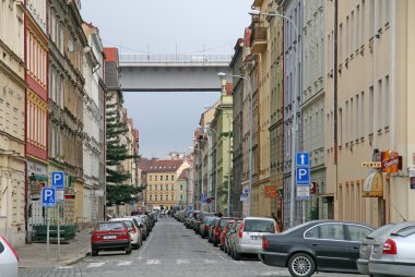 Prague, Çek Cumhuriyeti - 21 Nisan 2010: Nusle köprü Prag - Prag, Prag 4 Nusle bölgesinde üzerinden geçen beton viyadük.