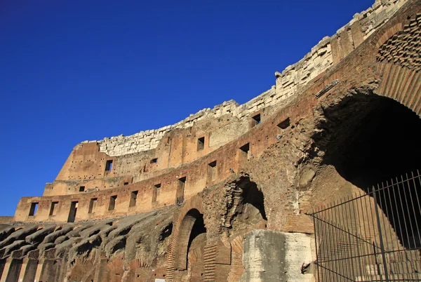 ROME, ITALY - DECEMBER 21, 2012: Inside the Colosseum, also known as the Flavian Amphitheatre in Rome, Italy — Stock Photo, Image