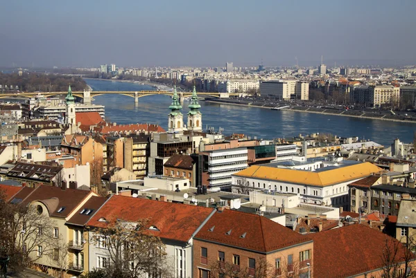 Vista al río Danubio y Margit hid, Budapest, Hungría — Foto de Stock