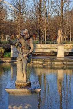 Hippomene heykel Tuileries bahçesinde Paris, Fransa