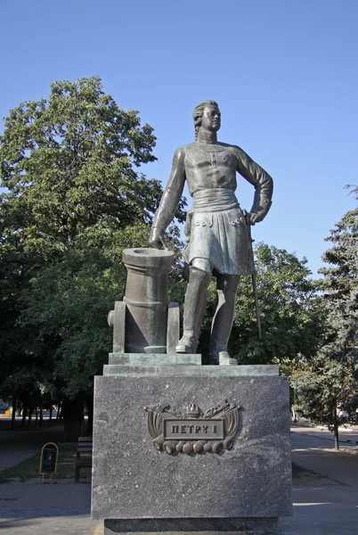 AZOV, RUSSIE - 28 AOÛT 2011 : Monument de Pierre le Grand à Azov — Photo
