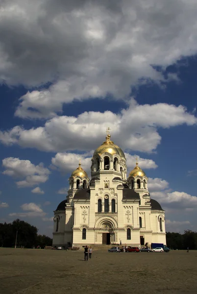 Ovocherkassk, Federacja Rosyjska - 17 września 2011: Sobór Wniebowstąpienia Pańskiego w Nowoczerkasku, Rostov Oblast, Federacja Rosyjska — Zdjęcie stockowe