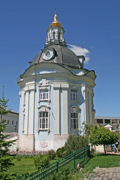 Sergio - il più grande monastero maschile ortodosso in Russia. Chiesa di Smolensk icona della Vergine, XVIII secolo — Foto Stock