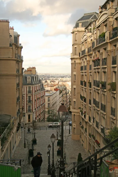 Ance-27 Kasım 2009: Montmartre Tepesi 'nden Paris sokaklarının görünümü — Stok fotoğraf