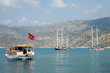 Kemer, Turkey - 09 Ağustos 2010: Zevk Yatlar Türkiye'nin Akdeniz sahil yakınındaki