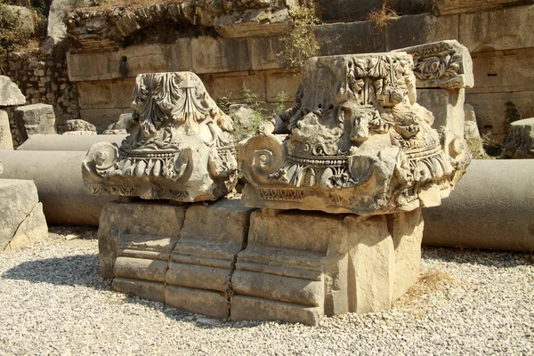 Antiguas ruinas en Myra - una antigua ciudad griega, ahora en el territorio de Turquía —  Fotos de Stock