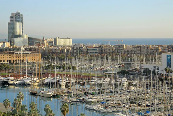 BARCELONA, CATALONIA, SPAIN - DECEMBER 12, 2011: View of Port Vell  in Barcelona, Spain — Stok fotoğraf