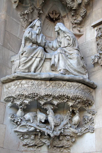 BARCELONA, CATALONIA, SPAIN - DECEMBER 12, 2011: Nativity facade of Sagrada Familia Temple, Barcelona,Catalonia, Spain — Stock Photo, Image