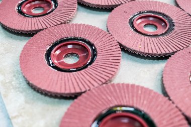 Aşındırıcılar tekerlek imalatı