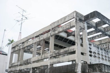 Harap binanın terk edilmiş