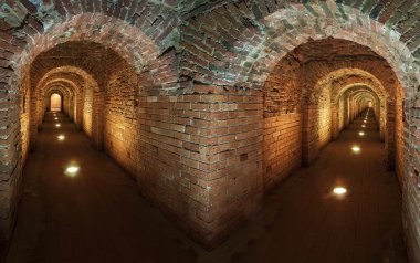 Yeraltı gizli Geçidi