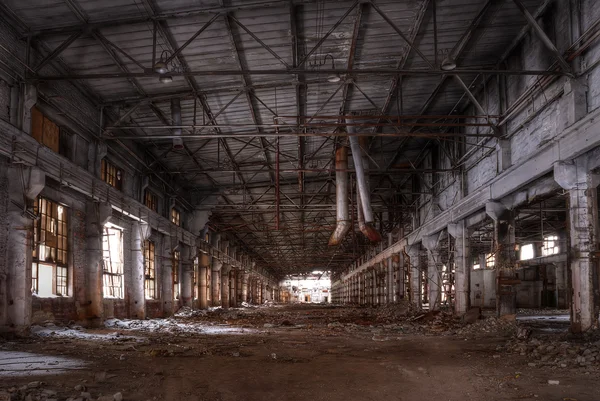 Oficina de fábrica abandonada — Fotografia de Stock