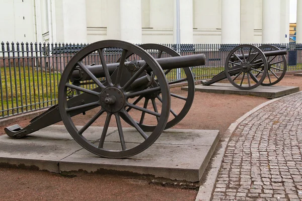 Turkish cannons of monument of Glory — Stock Photo, Image