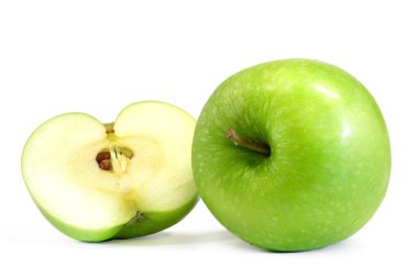 Yeşil Elma beyaz arkaplanda izole edildi
