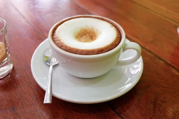Café quente na mesa — Fotografia de Stock