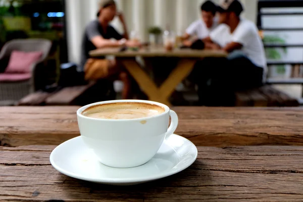 Kaffee auf dem Tisch — Stockfoto