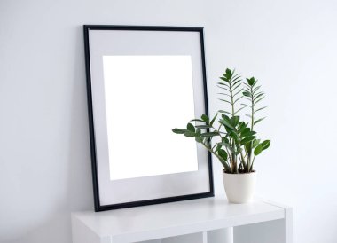 Boş, beyaz, boş, çerçeveli poster, baskı modeli, model şablon, çiçek dekorasyonu