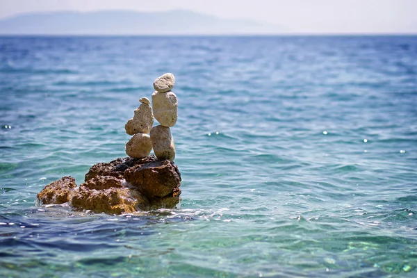 Rock balance — Stock Photo, Image