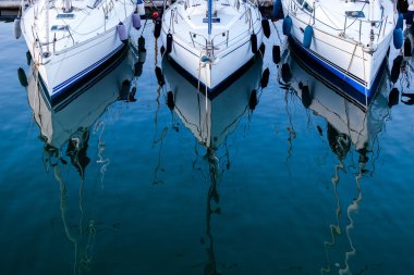 Sessiz akşam Yat Kulübü